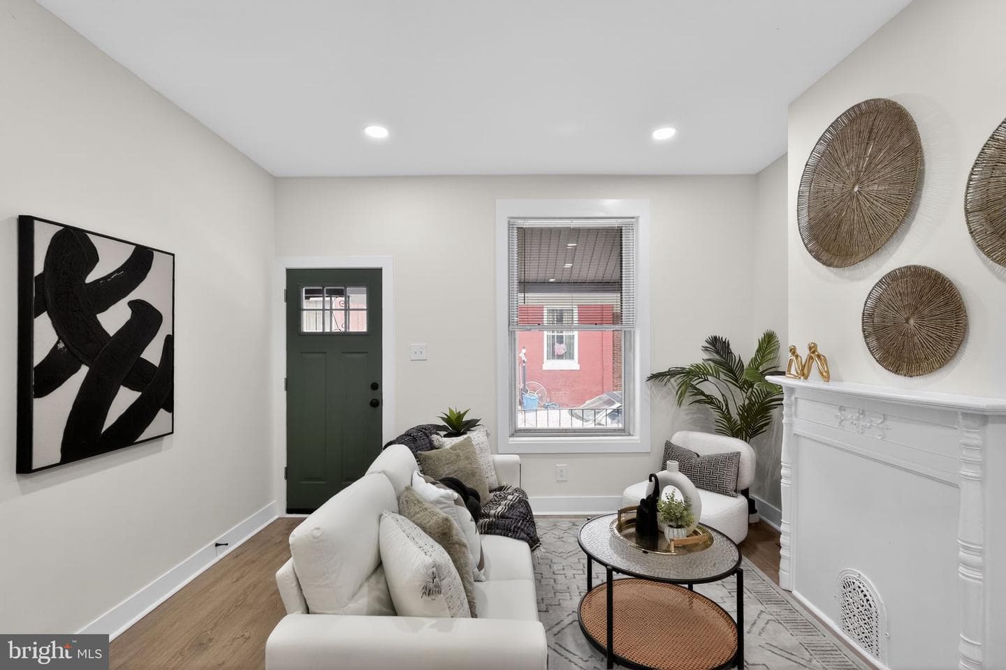 1331 S May Street photo 14