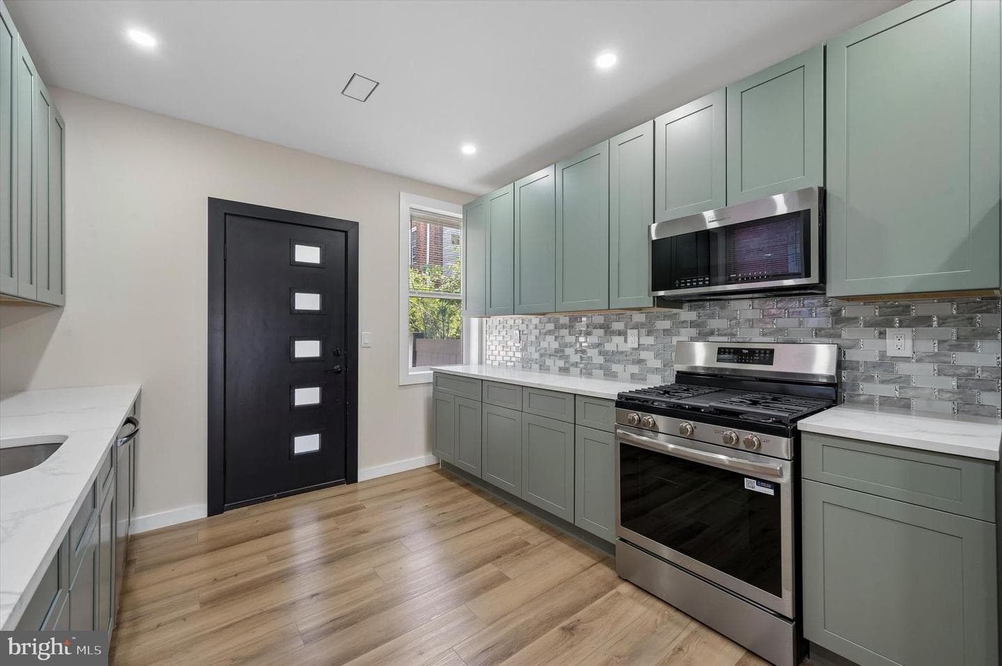 5511 Pine Street photo 14