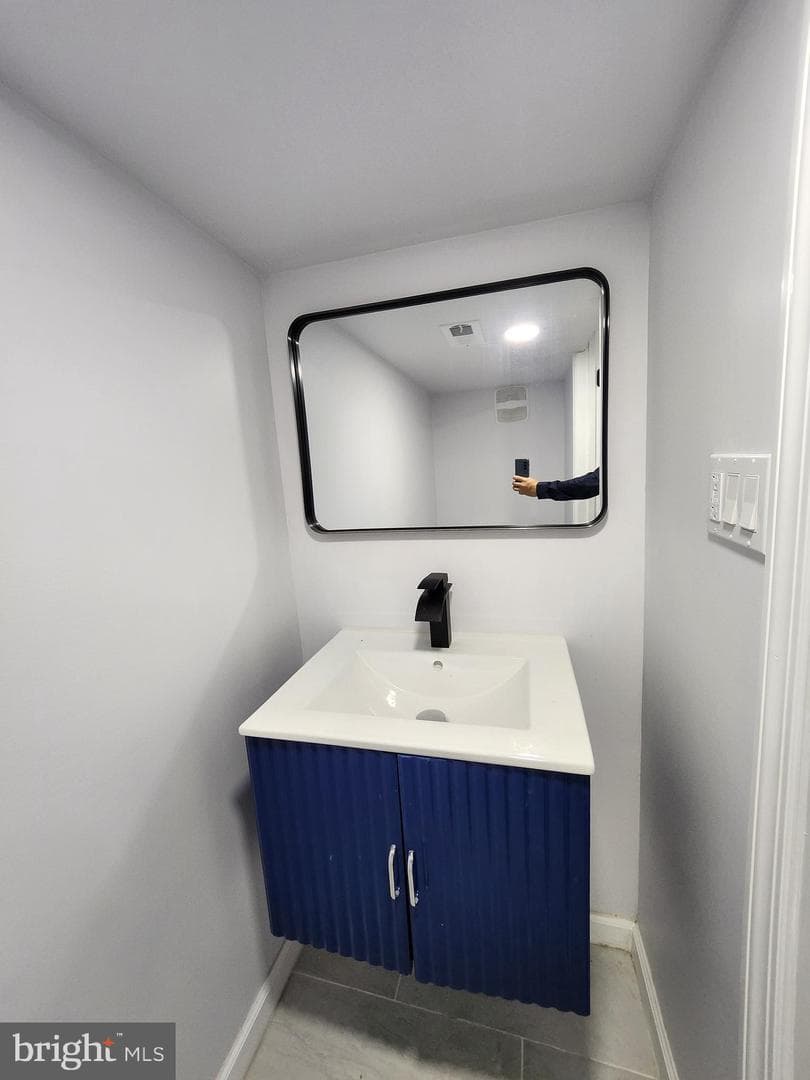 631 Cross Street photo 4