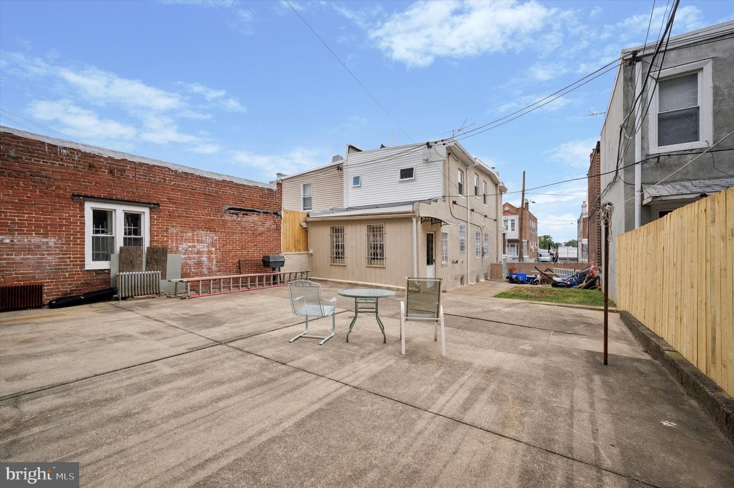 422 N Simpson St photo 19