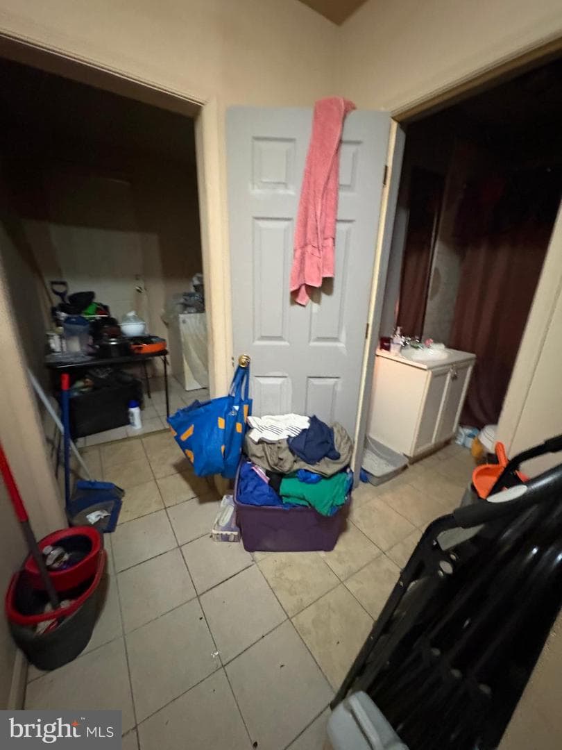 2832 Ormes Street photo 7