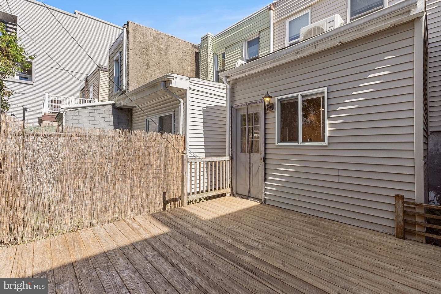 621 E Flora Street photo 21