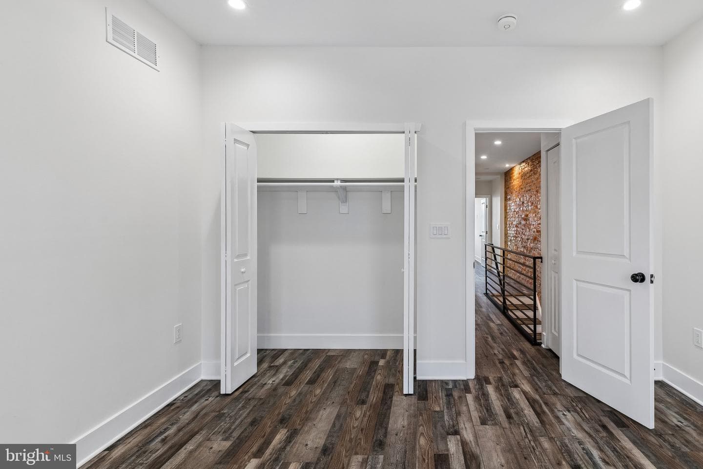 3156 Almond Street photo 31