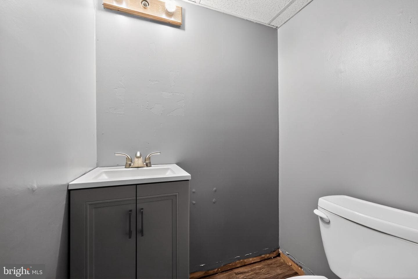 3102 Wellington Street photo 22