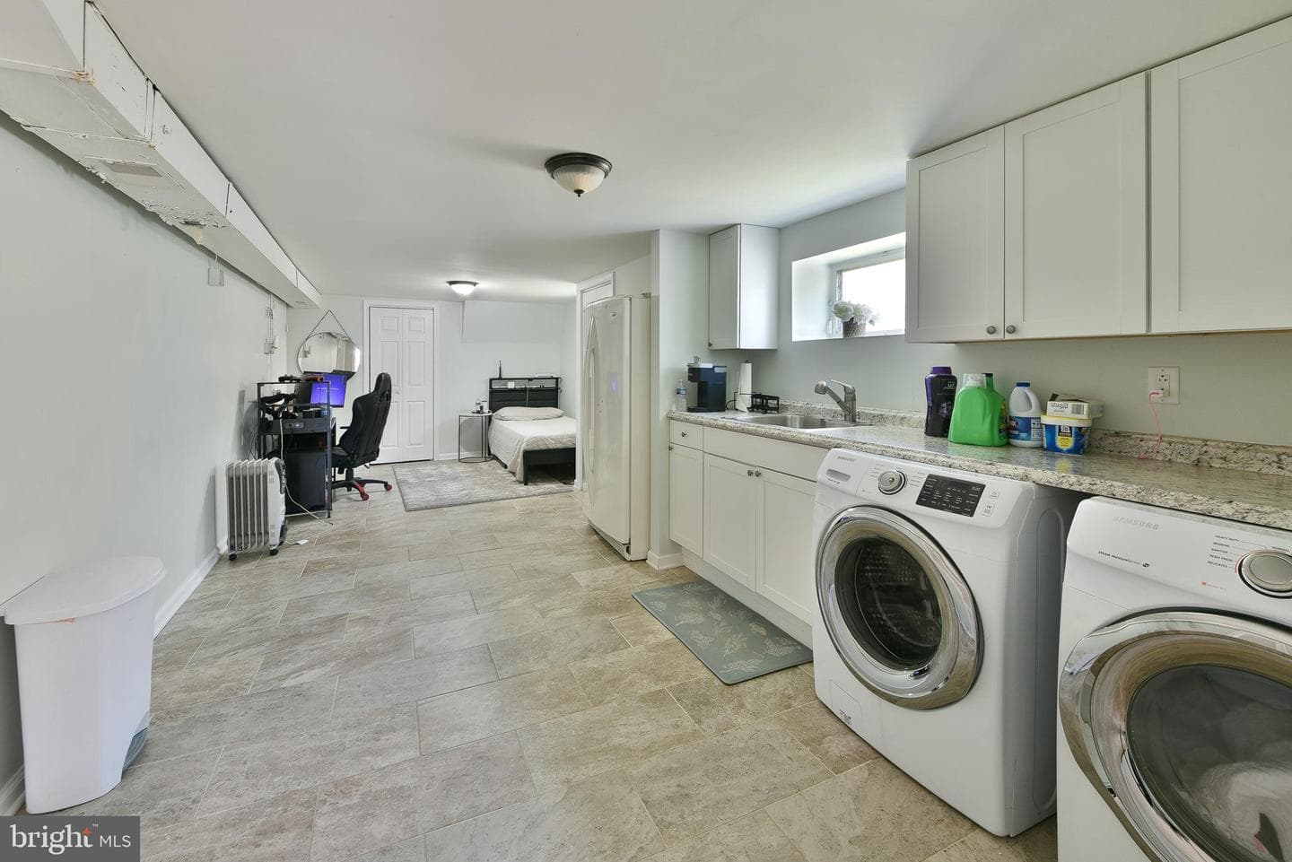 9747 Hoff Street photo 24