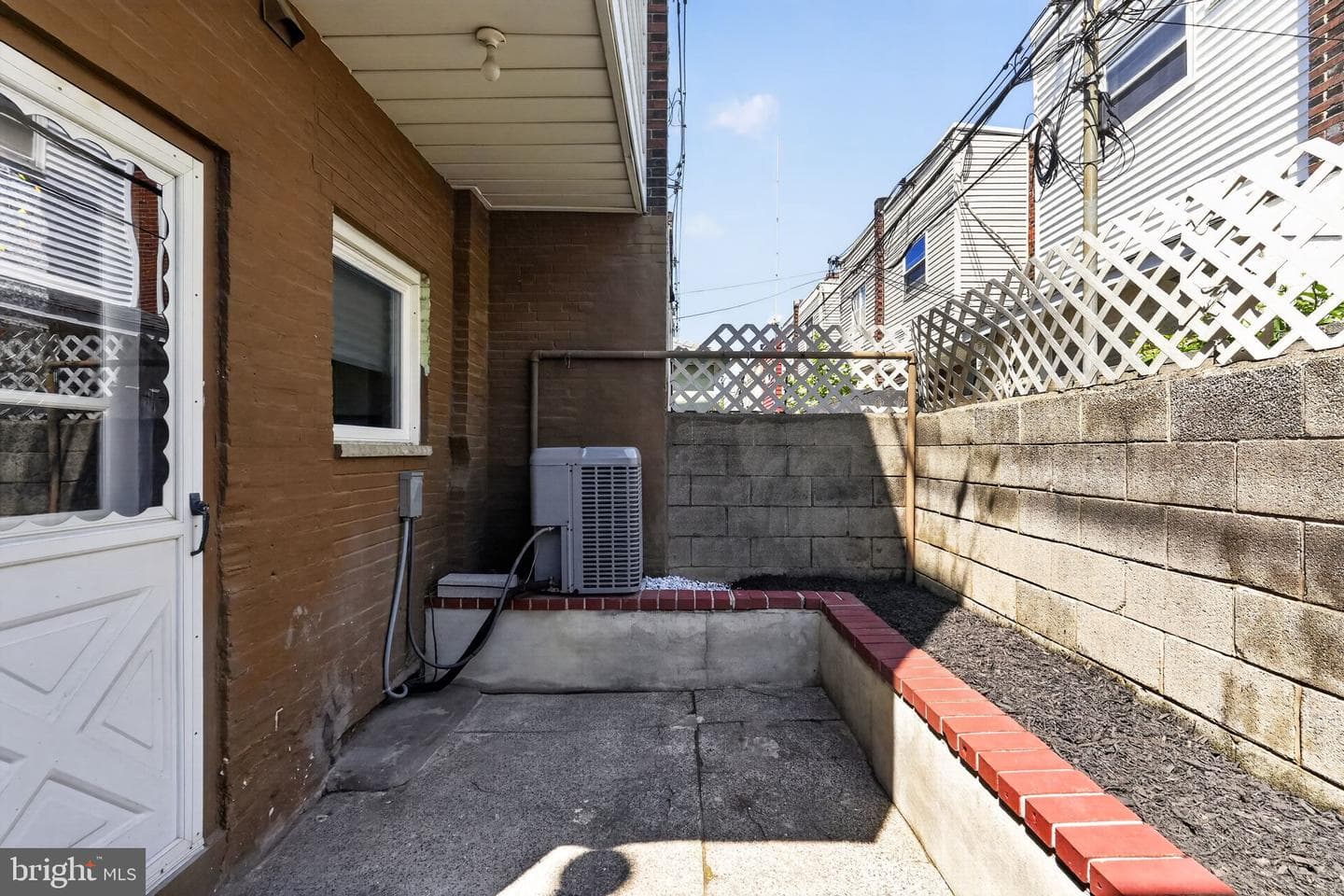 2537 S Chadwick Street photo 15