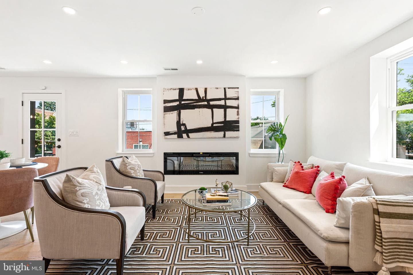 6101 Gardenia Street photo 2