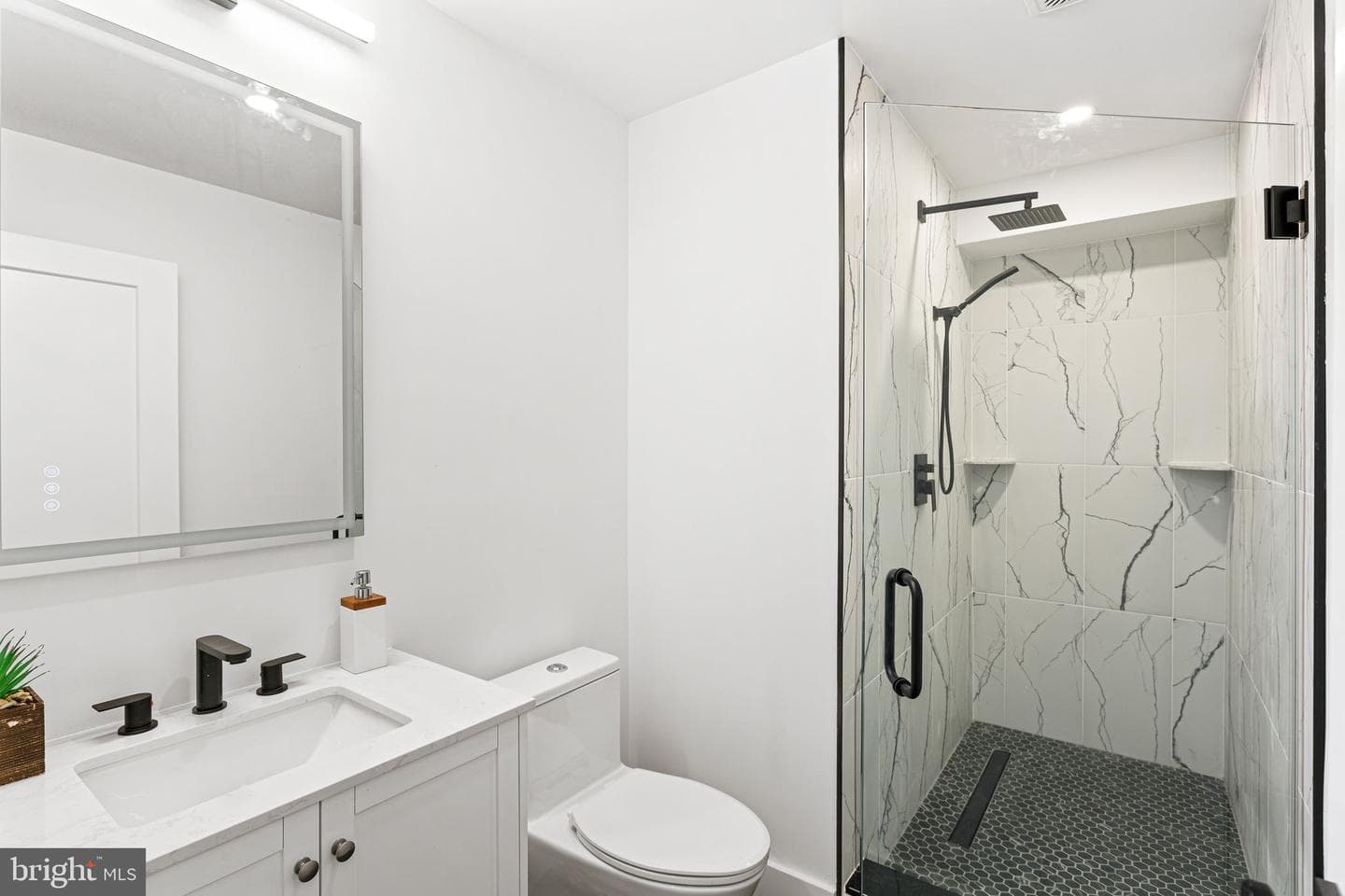 6101 Gardenia Street photo 32