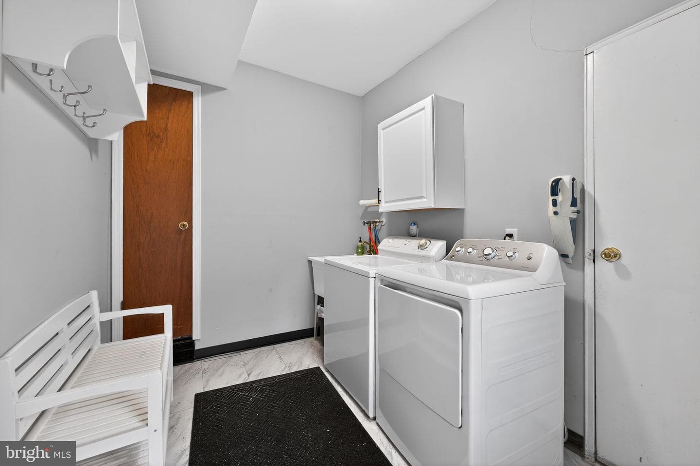 9033 Lykens Lane photo 15
