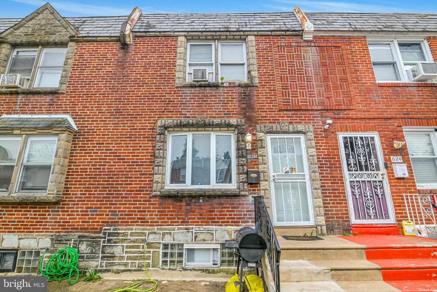 626 E Raymond Street photo 3