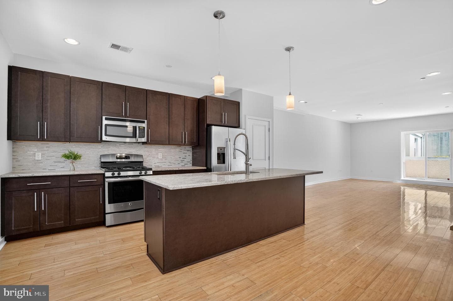 1305 S Hancock Street photo 24