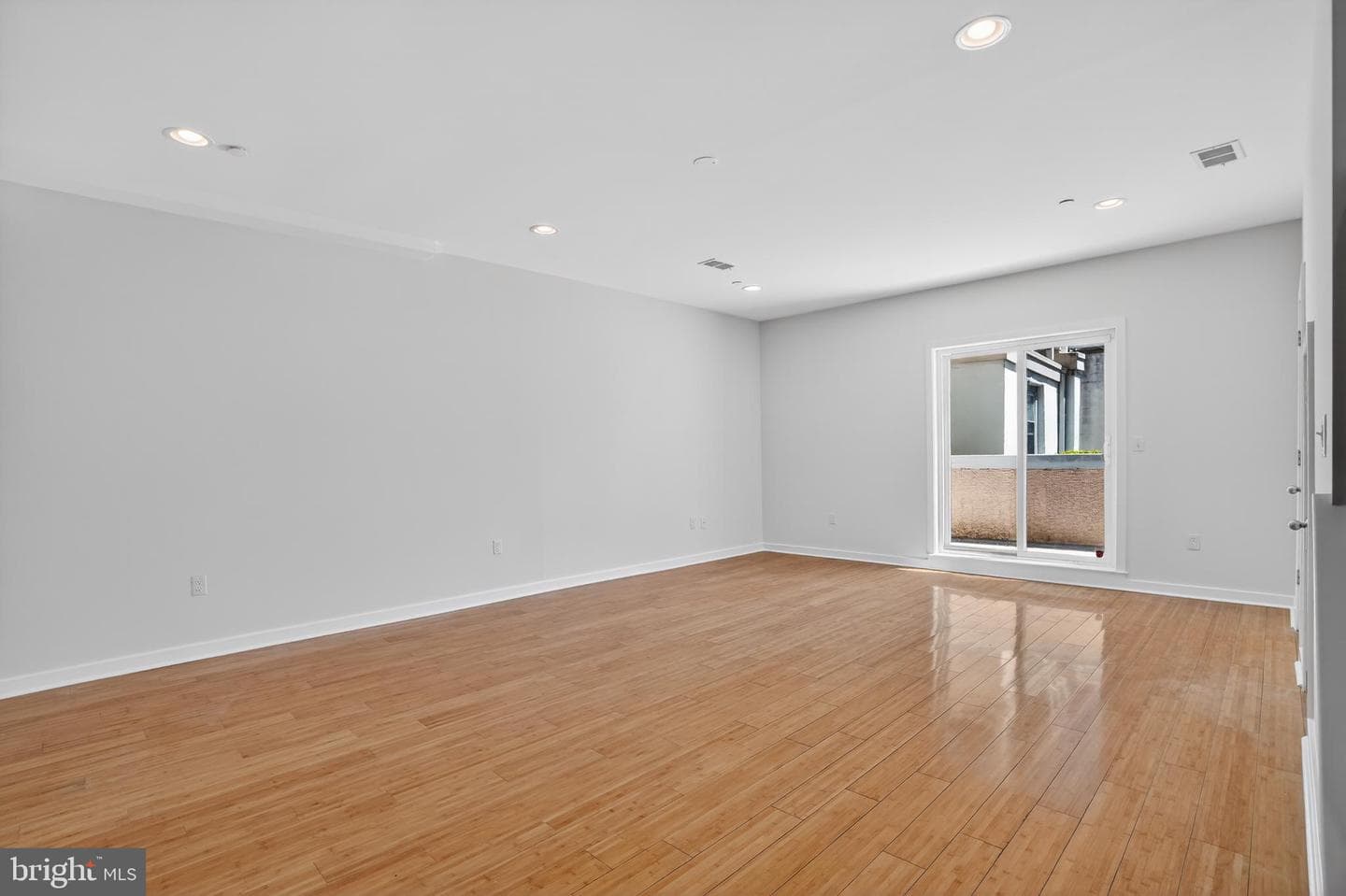 1305 S Hancock Street photo 7