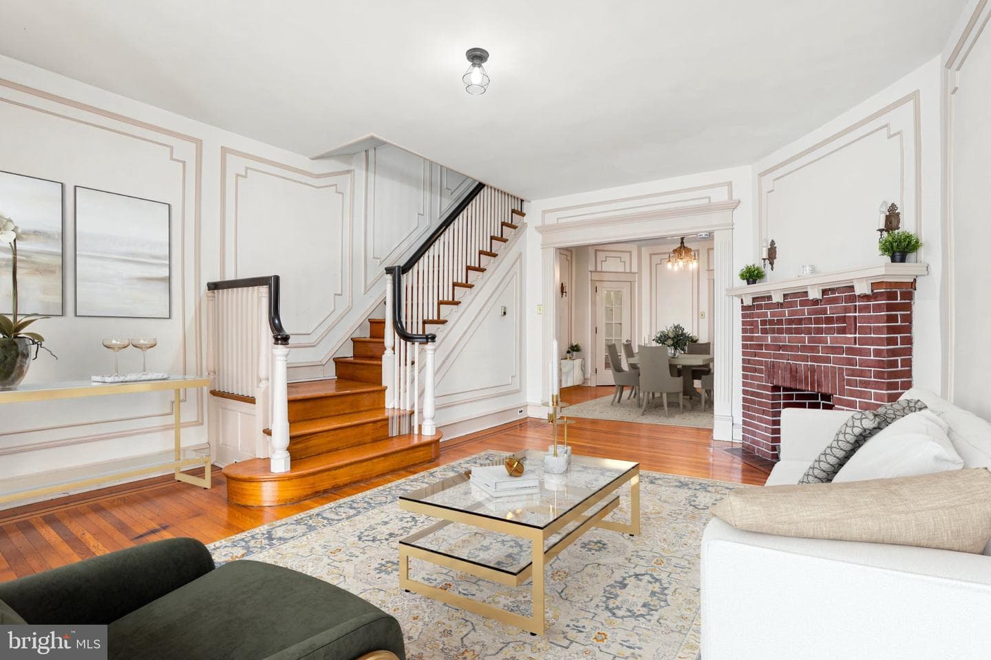 5330 N Sydenham Street photo 3