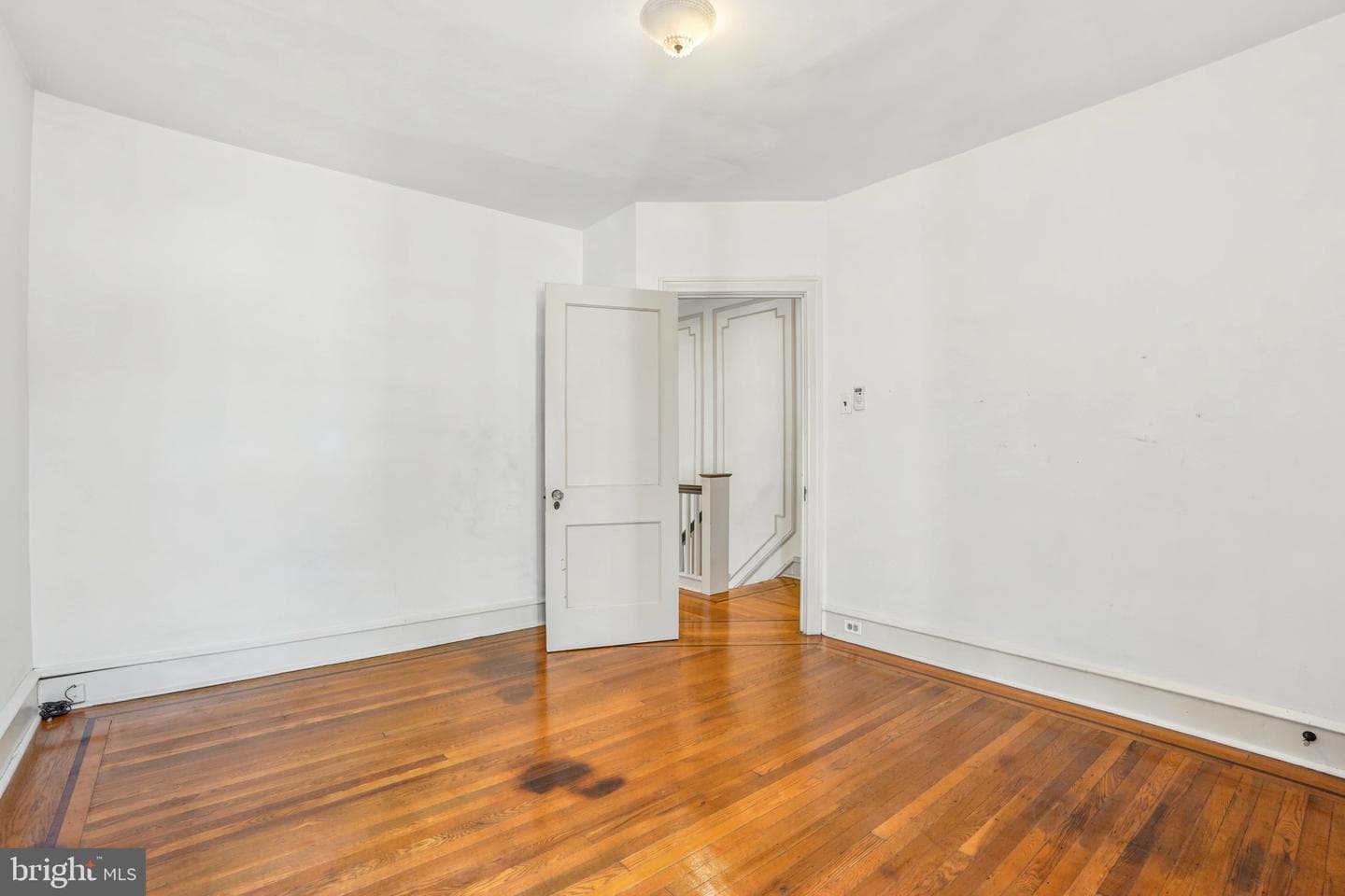 5330 N Sydenham Street photo 33