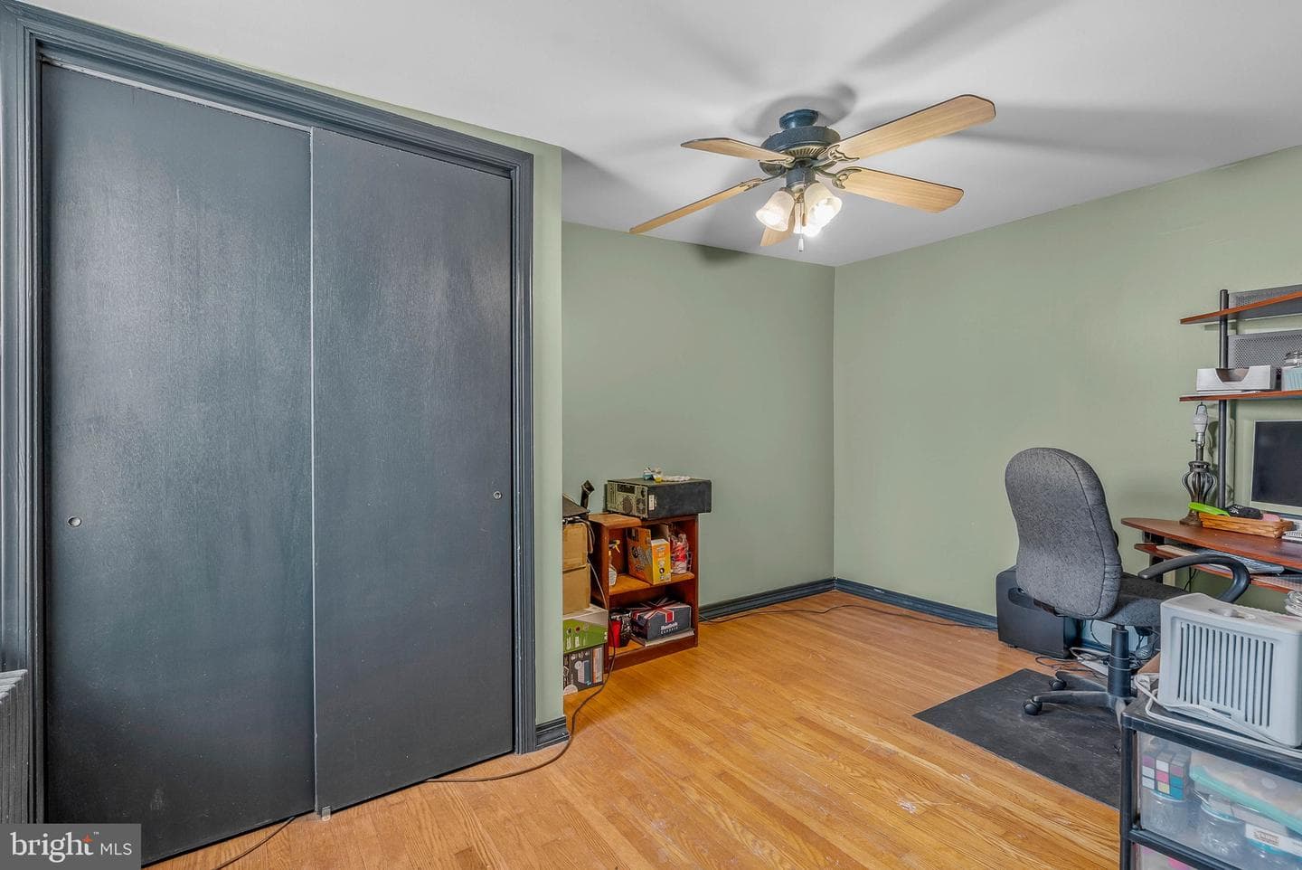 140 Sigel St photo 17