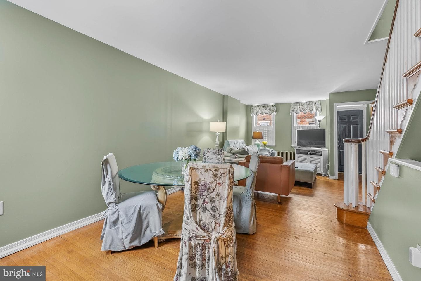 140 Sigel St photo 8