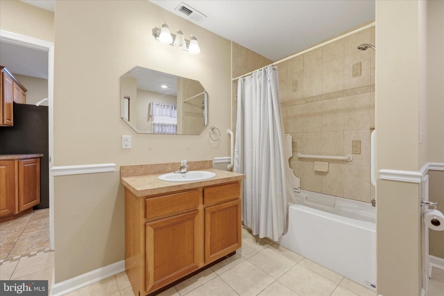 9342 Campus Lane photo 14