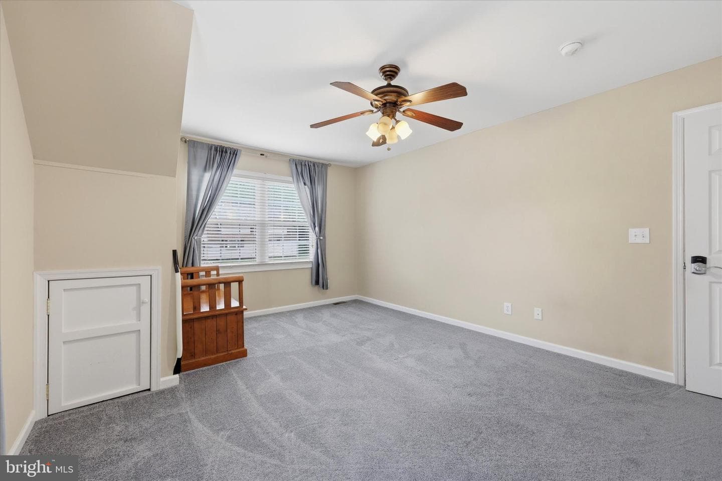 9342 Campus Lane photo 20