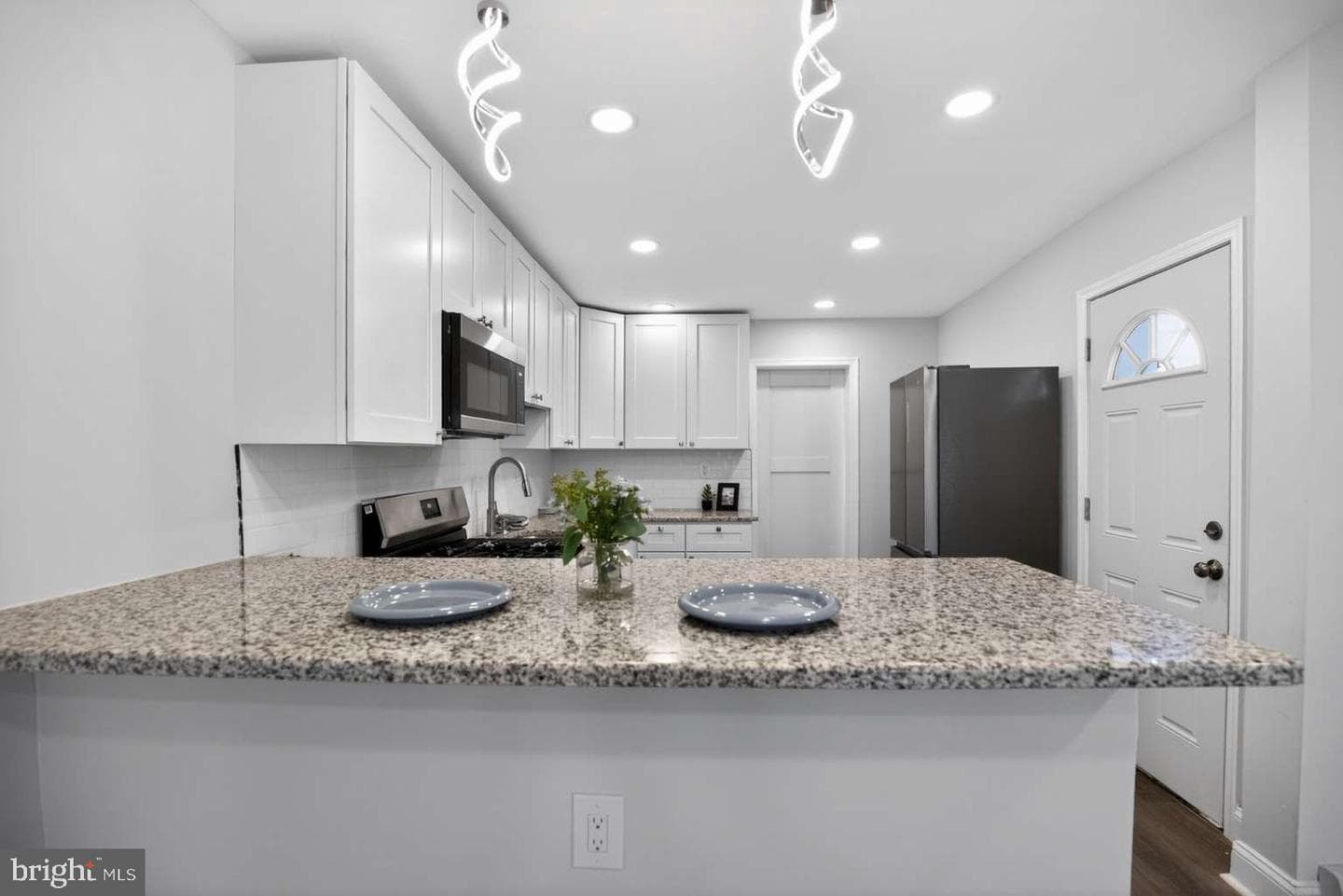 3131 Stirling Street photo 1