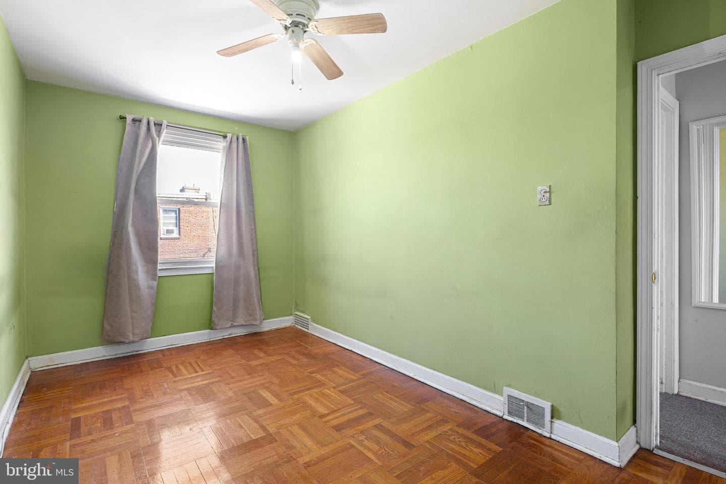 6615 Horrocks Street photo 8