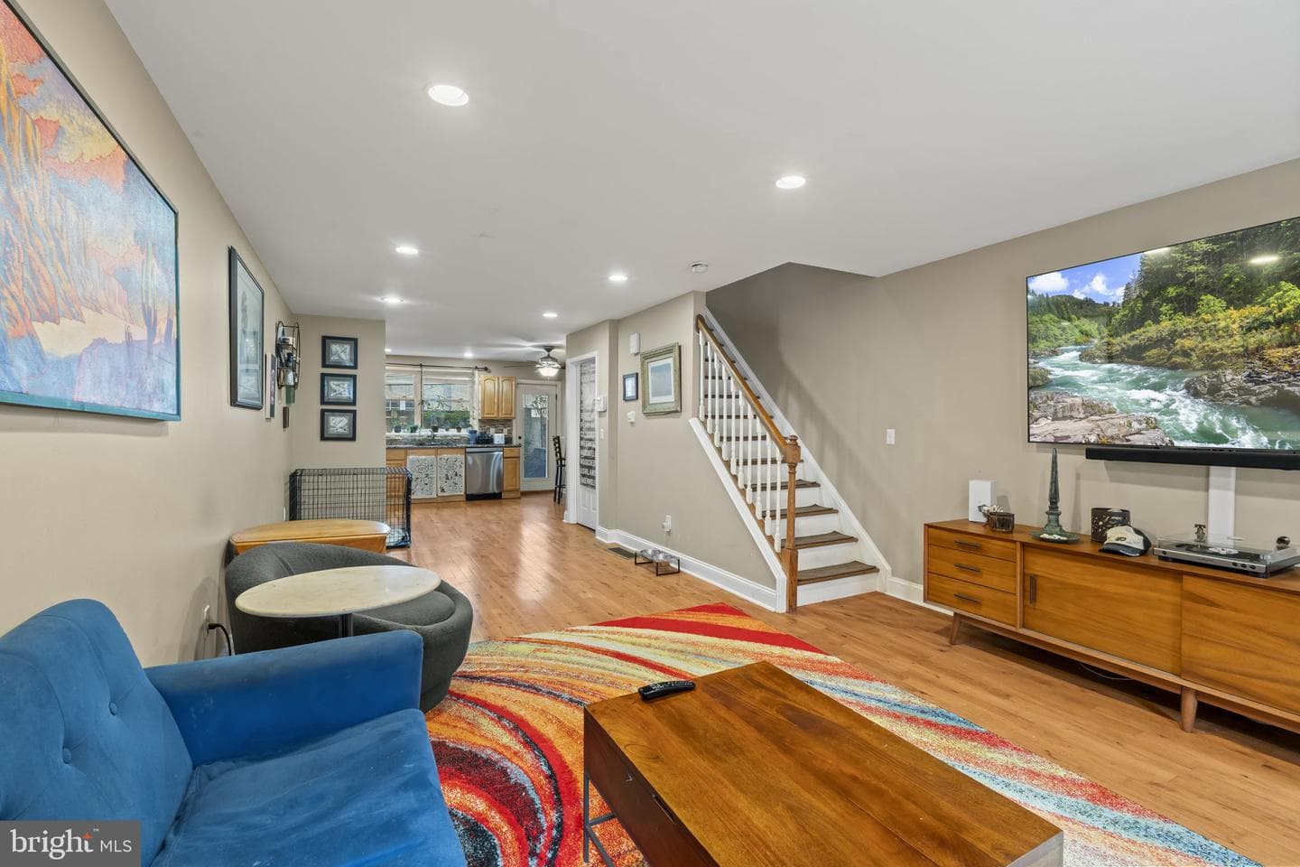 1524 S Iseminger Street photo 3