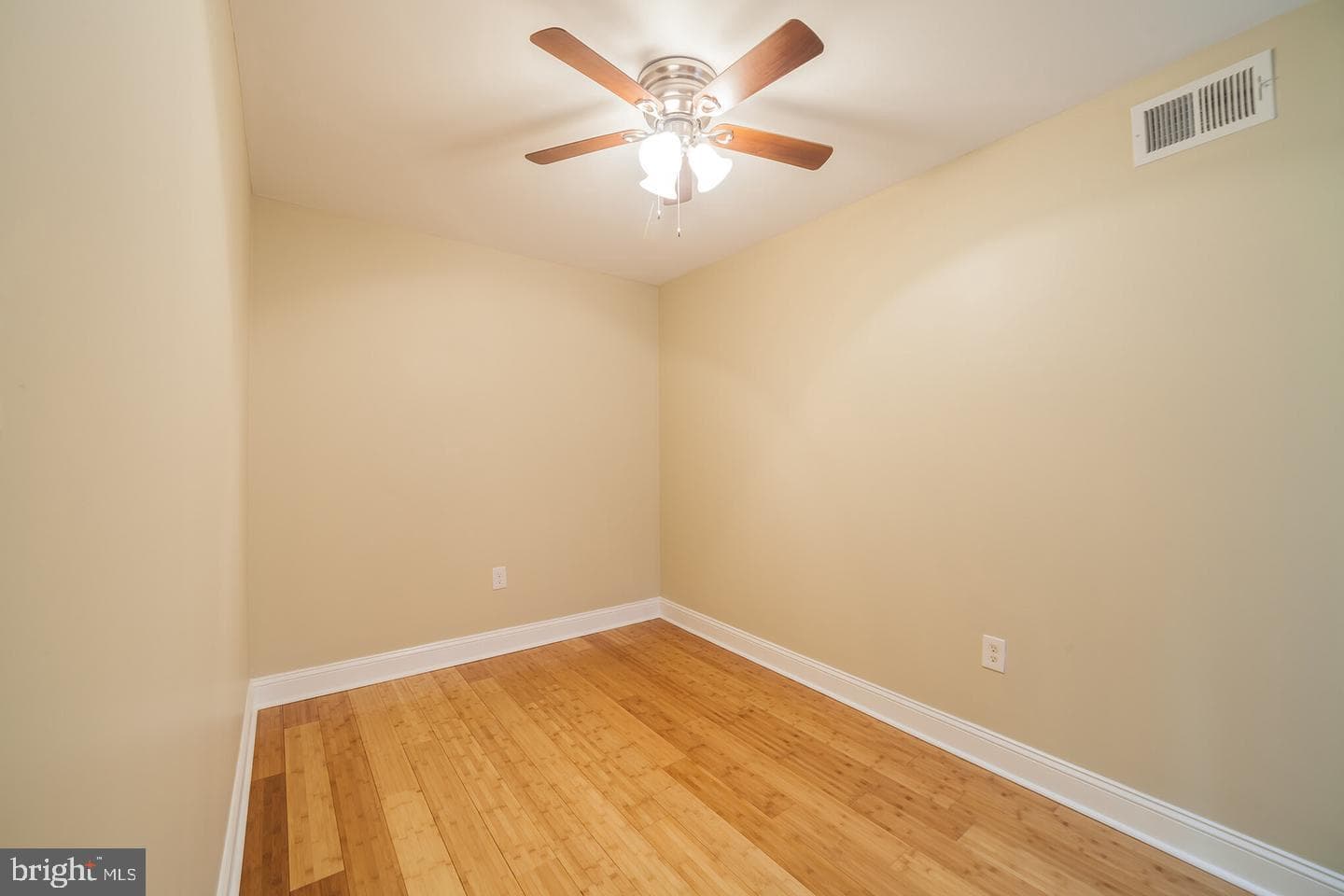 2921 Rosehill Street photo 14