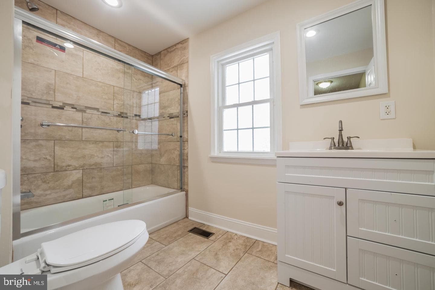 2921 Rosehill Street photo 23
