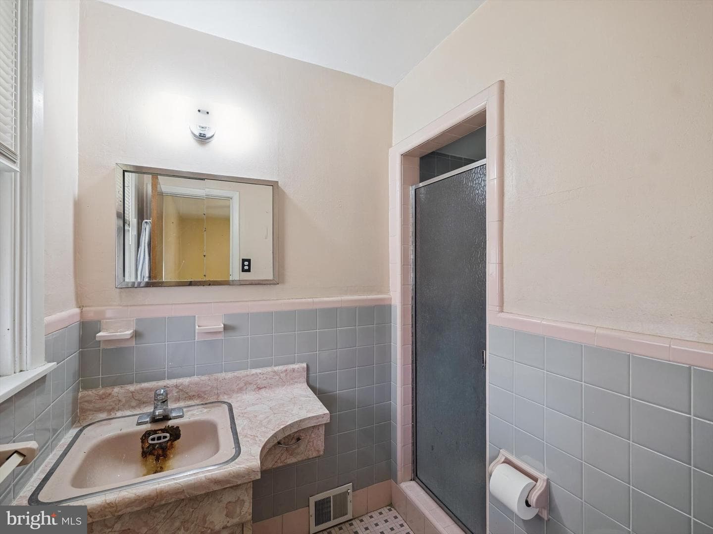 1828 Carwithan Street photo 13