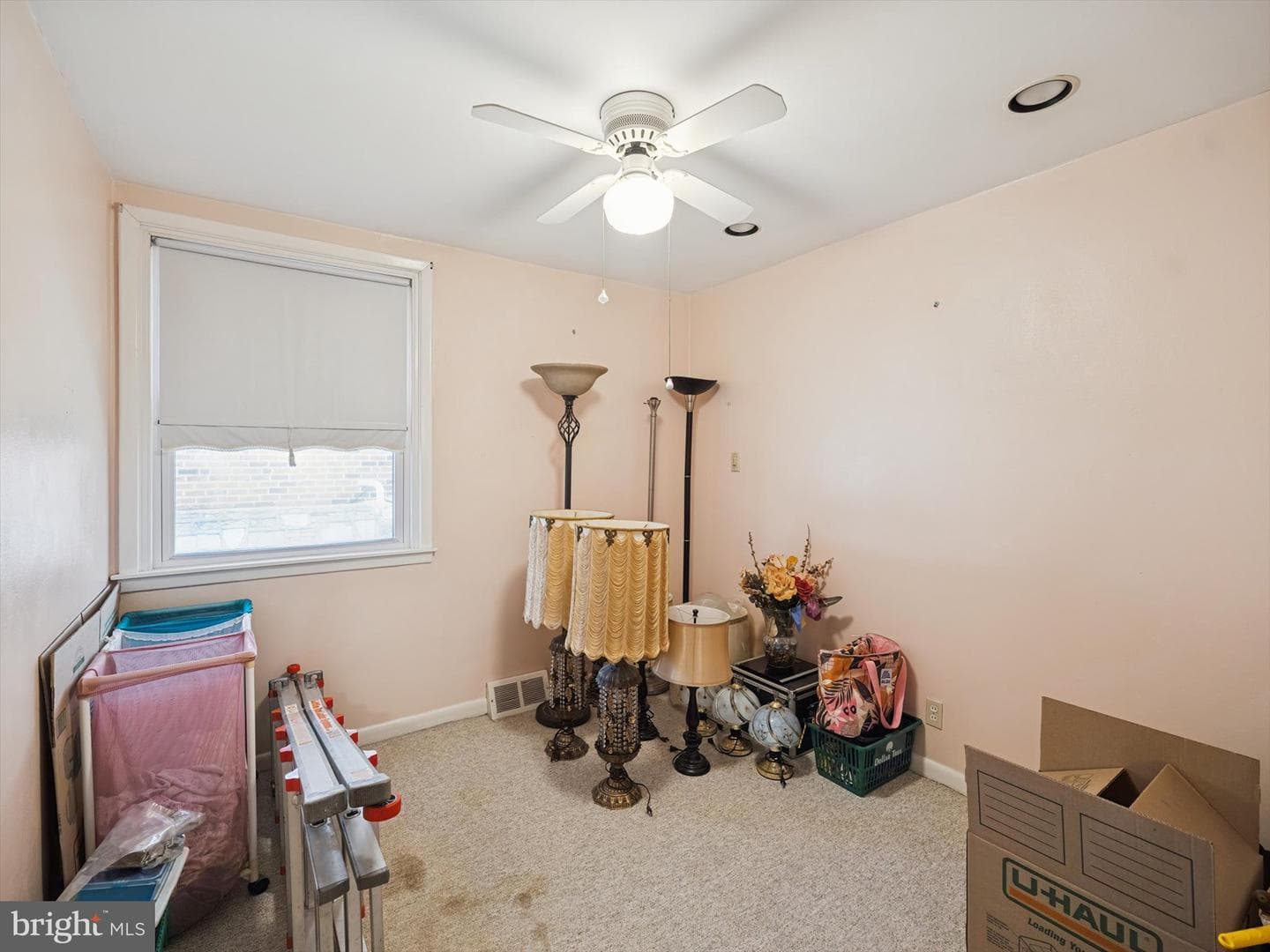 1828 Carwithan Street photo 8