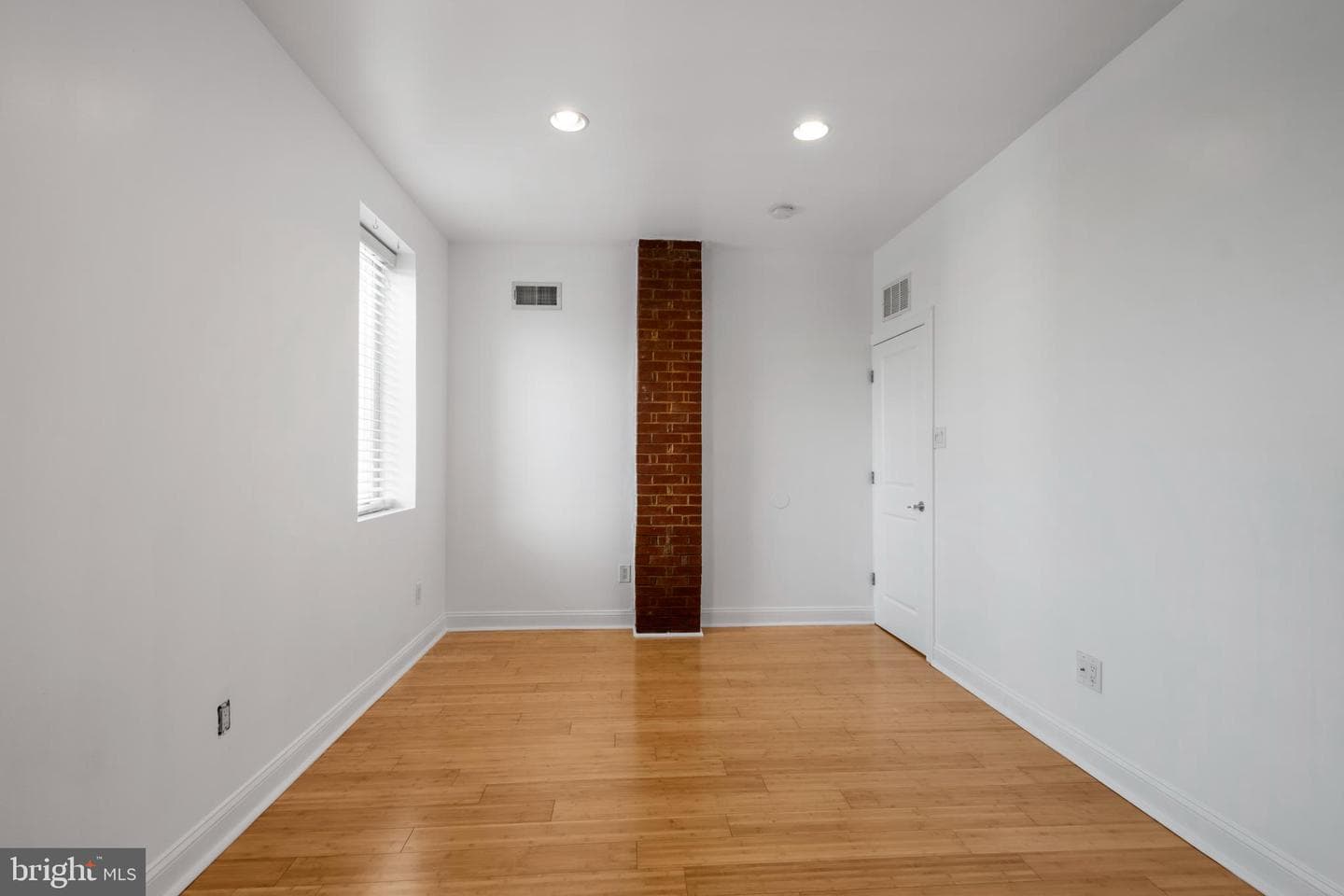 2539 Webb Street photo 19