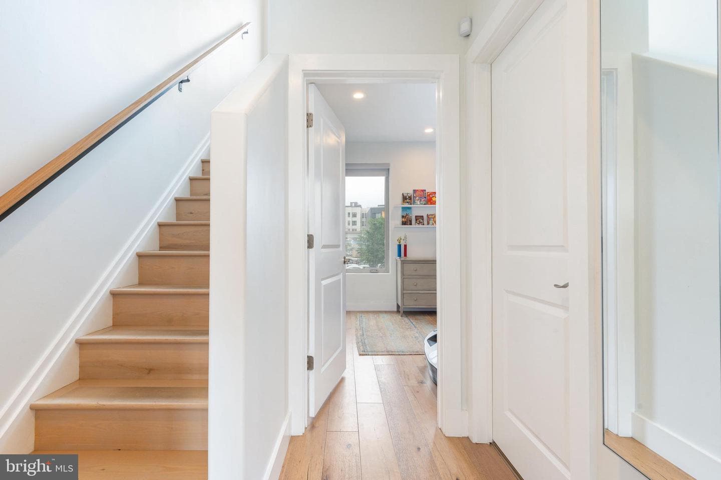 1511 N Howard Street photo 16