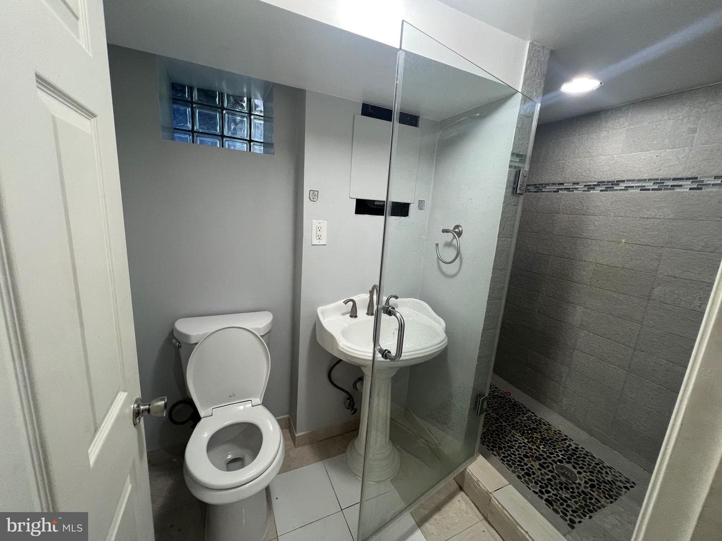 3421 Bleigh Avenue photo 23
