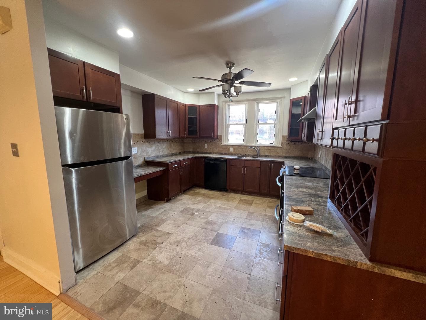3421 Bleigh Avenue photo 7