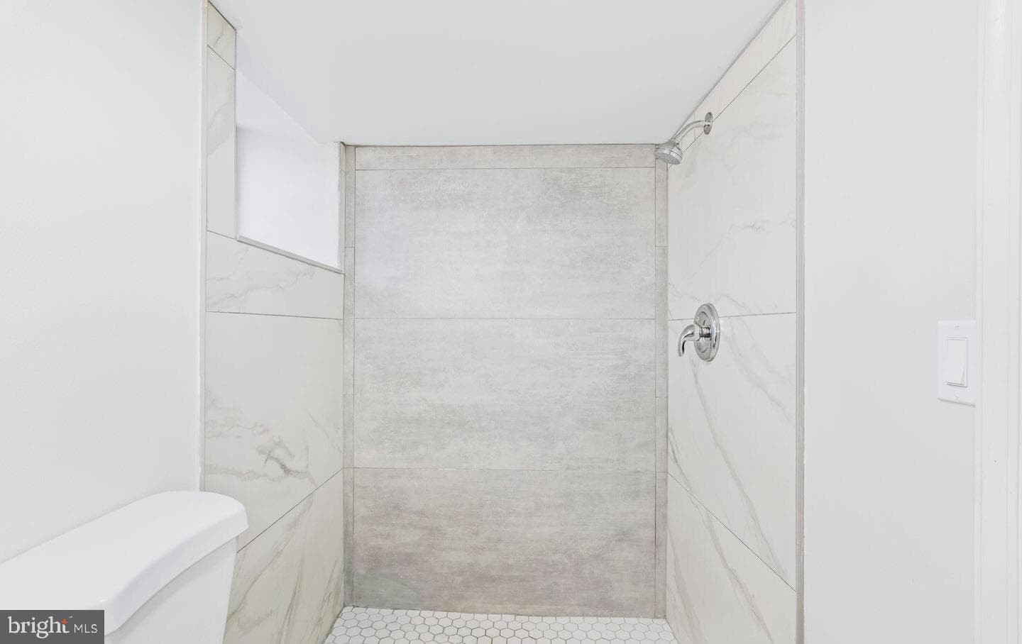 4847 Fairmount Avenue photo 24