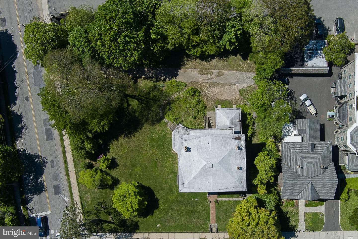 3-5 E Chestnut Hill Avenue photo 22