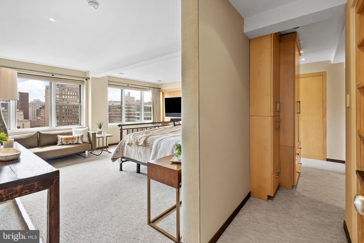 220 W Rittenhouse Sq # 18A photo 10