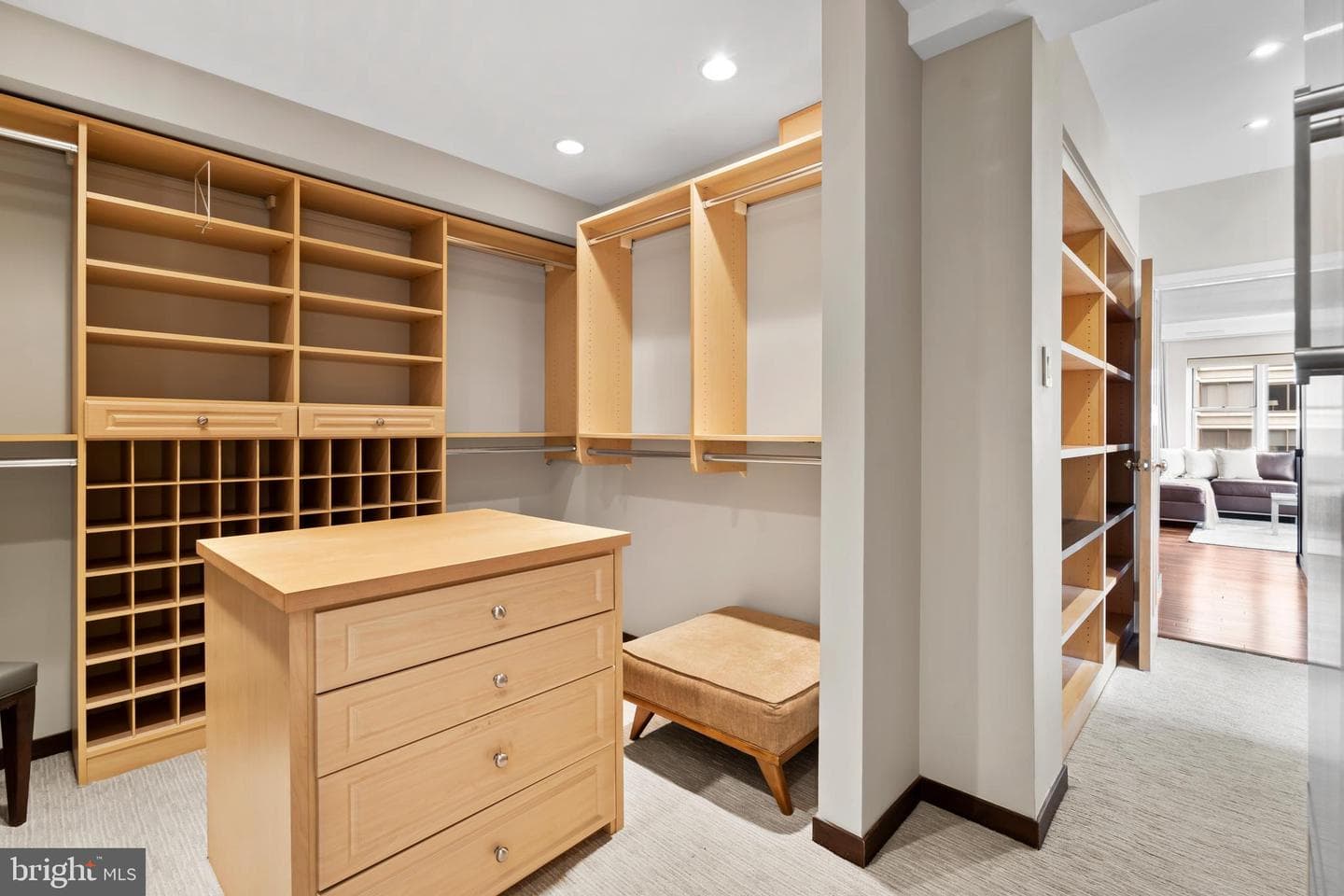 220 W Rittenhouse Sq # 18A photo 17