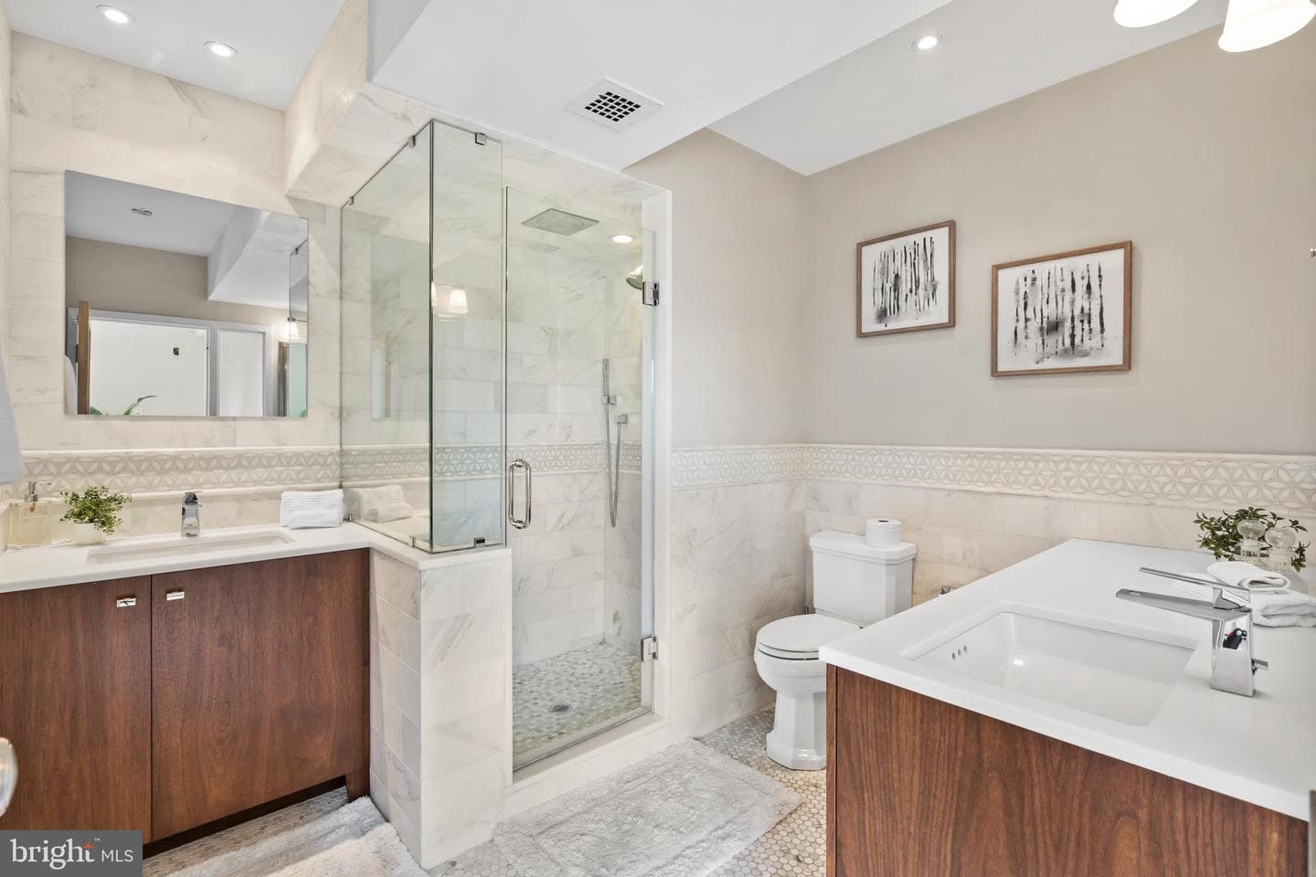 220 W Rittenhouse Sq # 18A photo 18