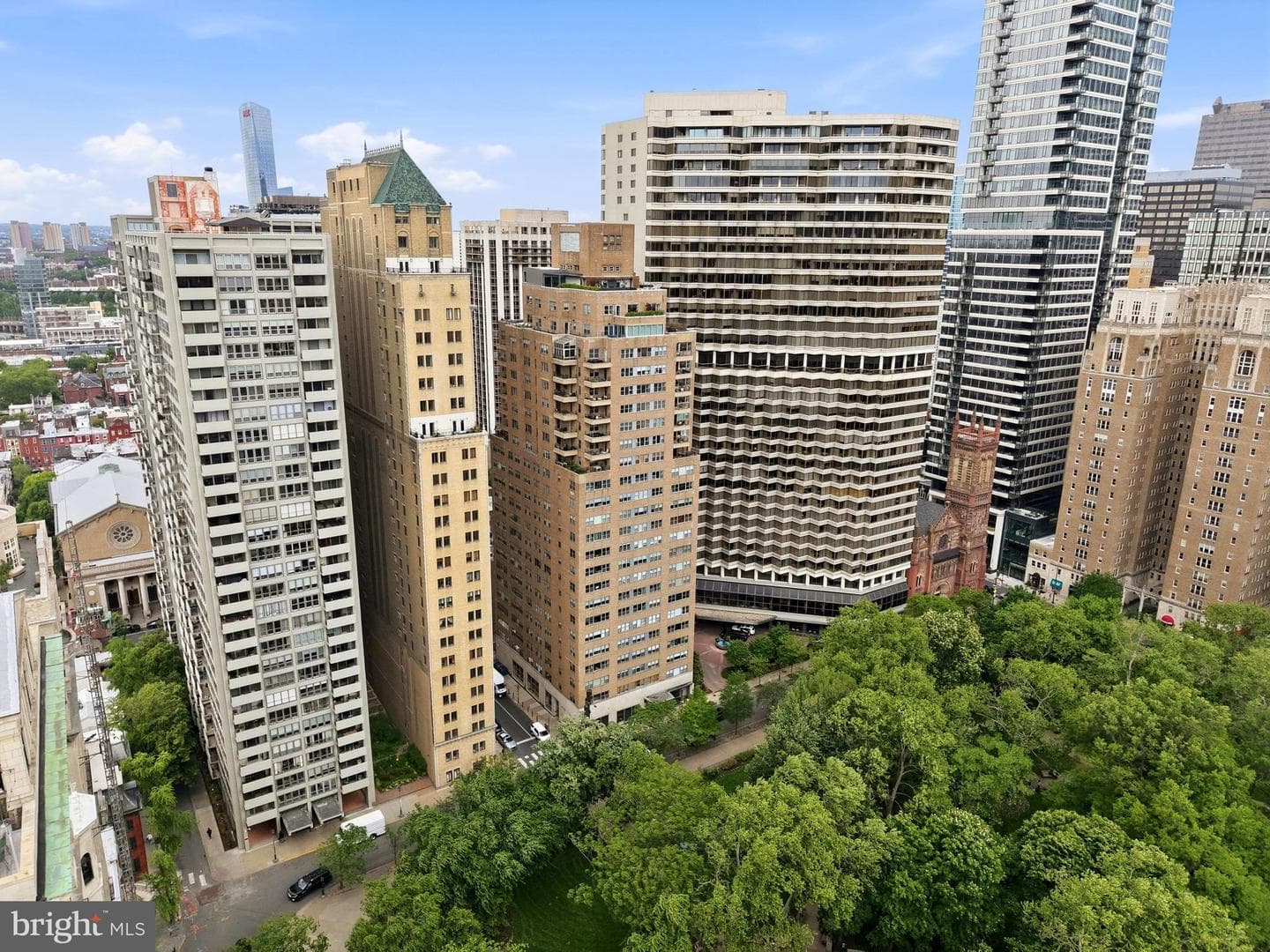220 W Rittenhouse Sq # 18A photo 35