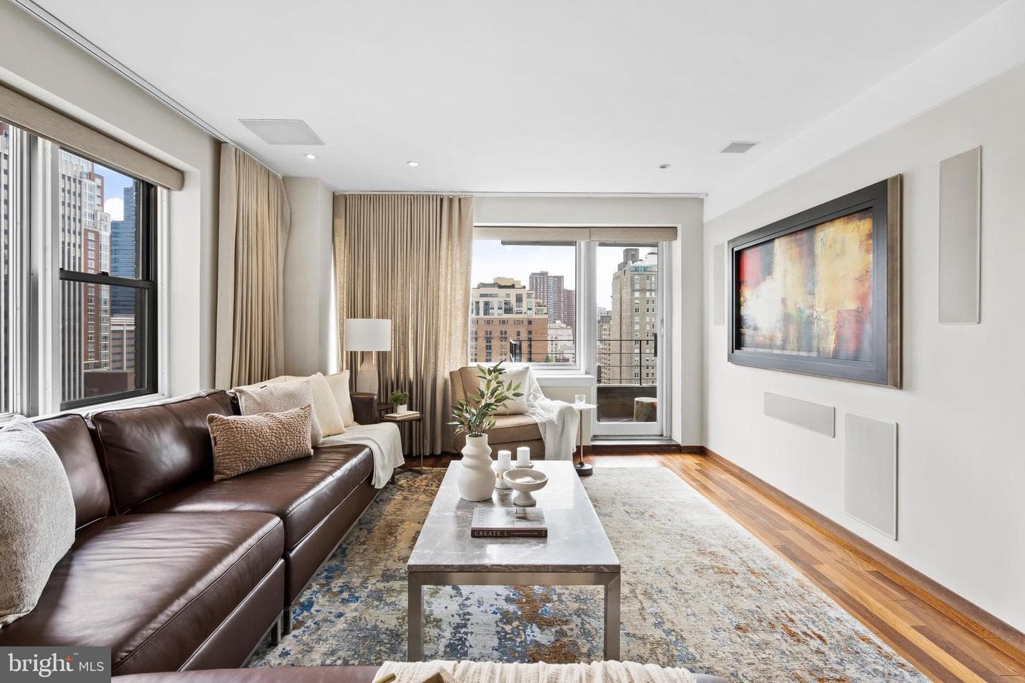 220 W Rittenhouse Sq # 18A photo 4
