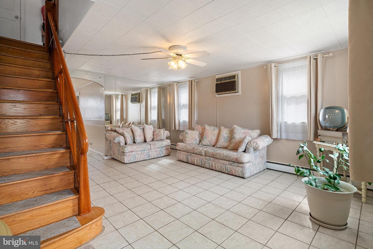 1839 Benson St photo 5