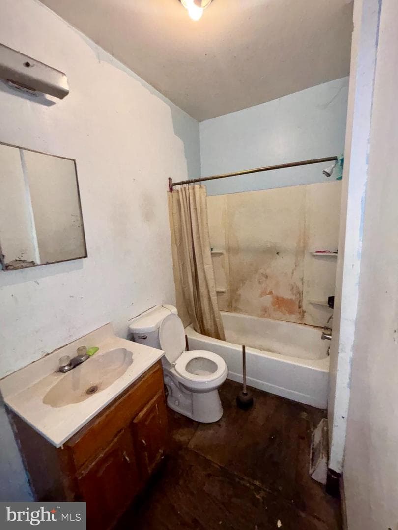 71 E Penn Street photo 12