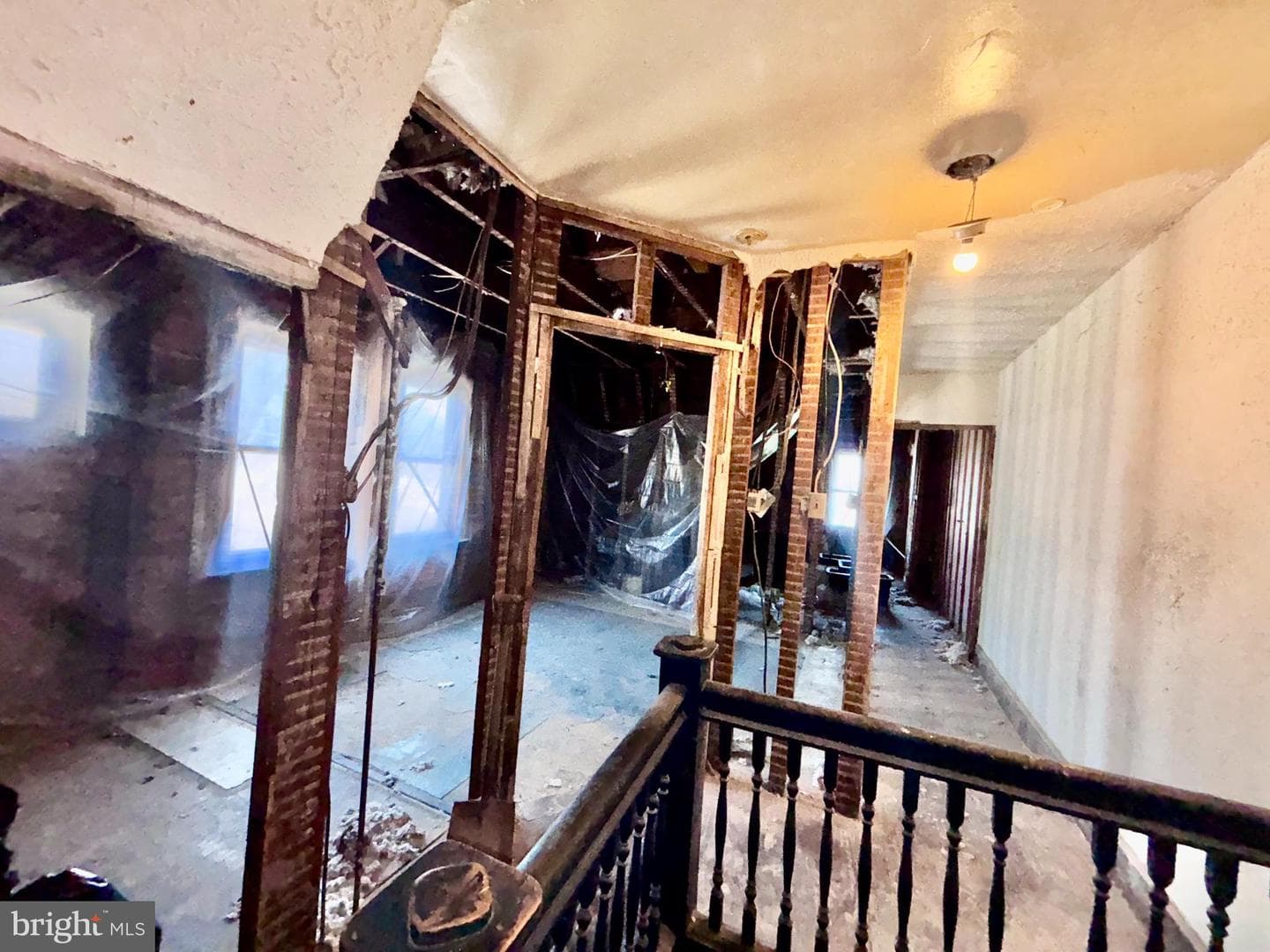 71 E Penn Street photo 17