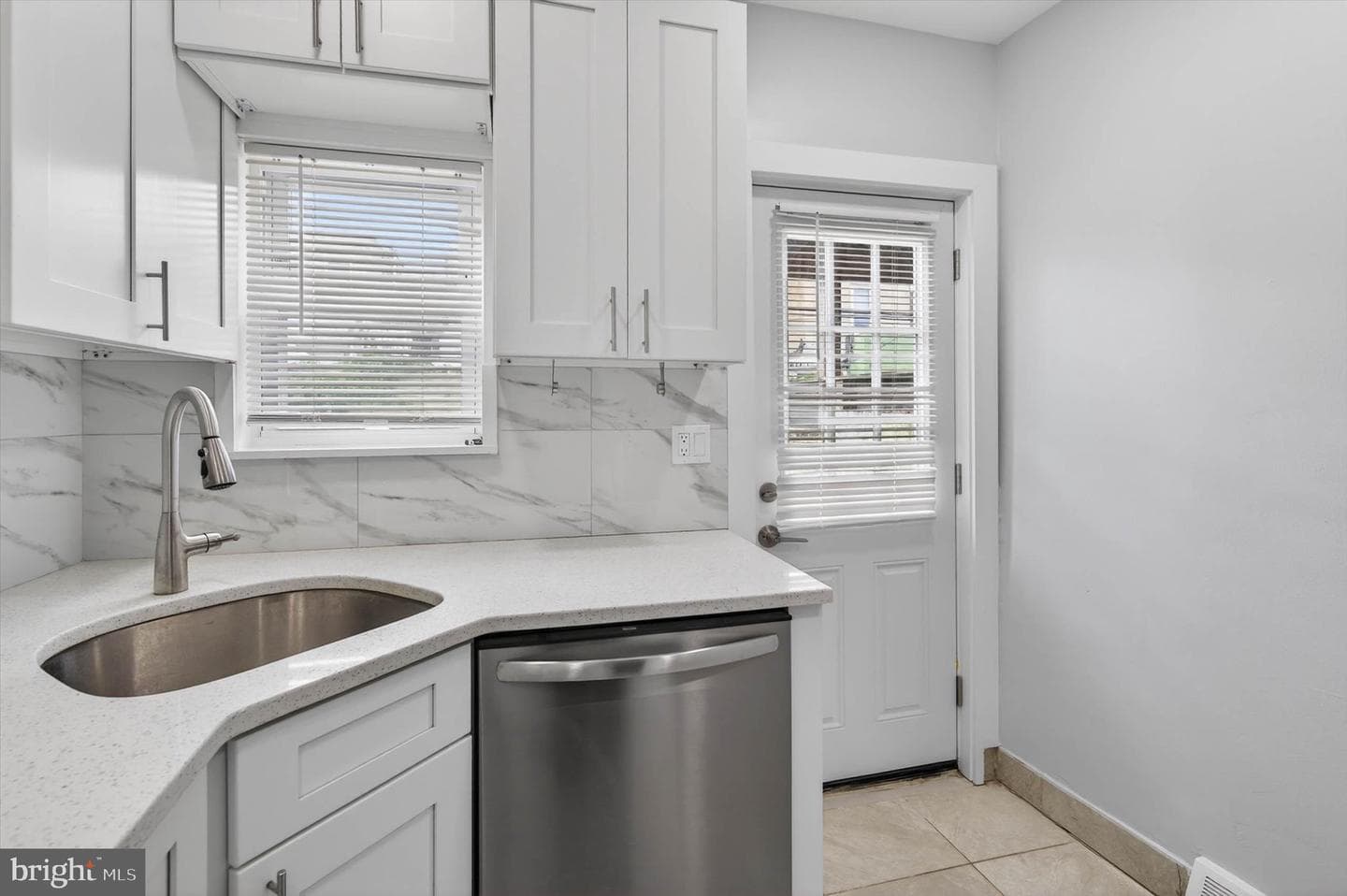 3172 Chatham Street photo 14