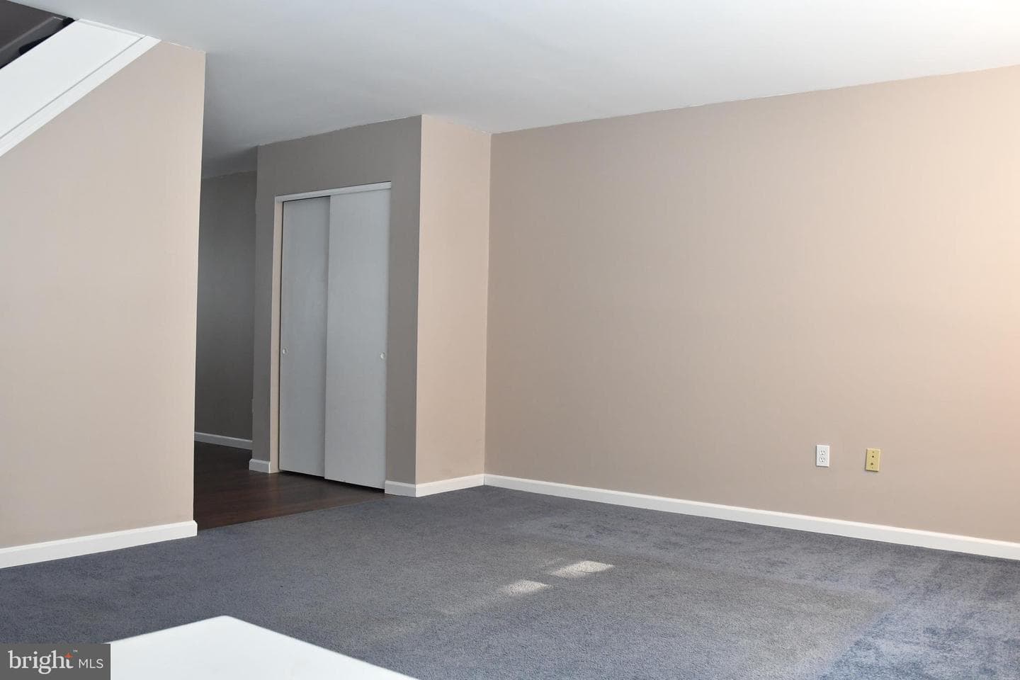 12407 Wyndom Road photo 5