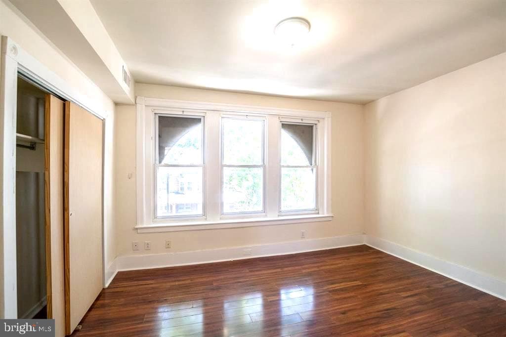 5012 Walnut St photo 18
