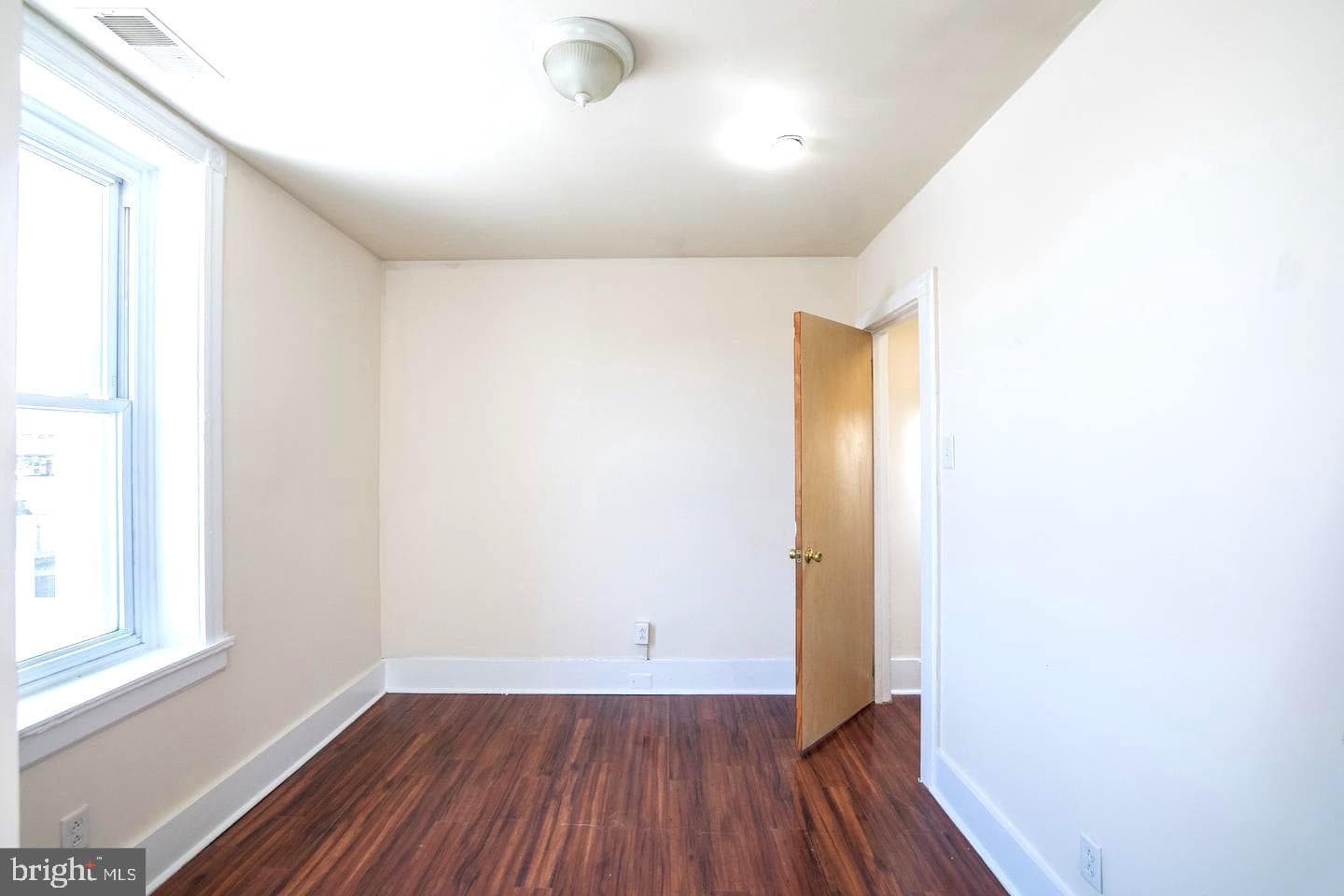 5012 Walnut St photo 22