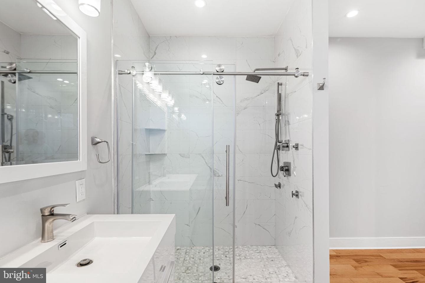 2057 Tasker Street photo 22