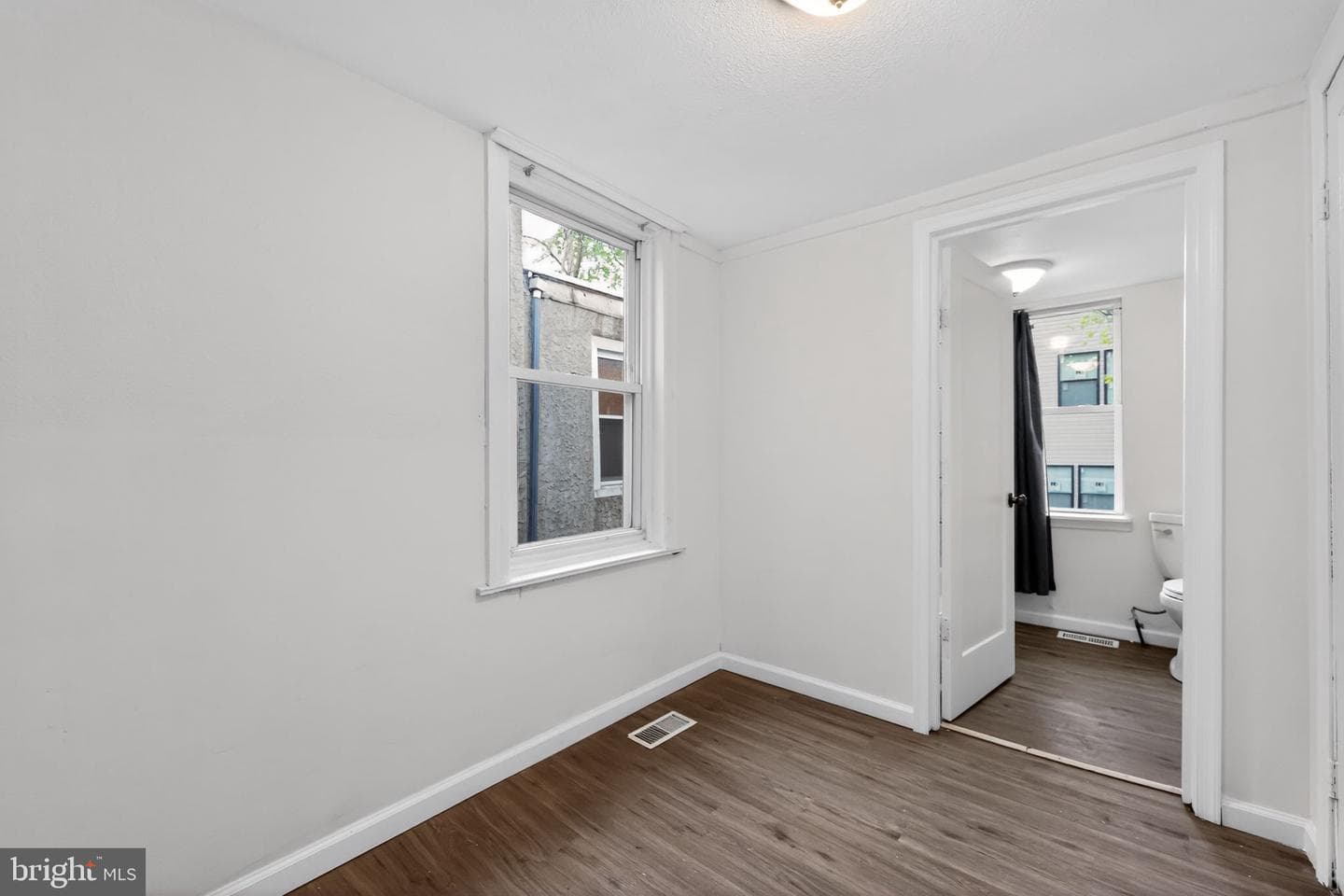 2117 N Franklin Street photo 18