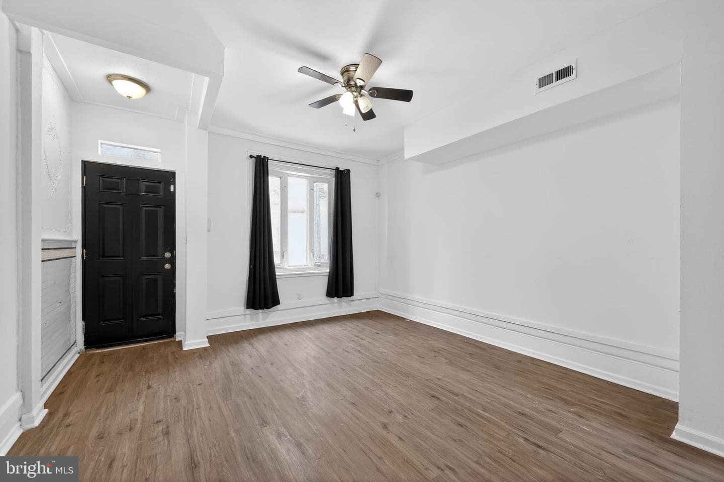 2117 N Franklin Street photo 6